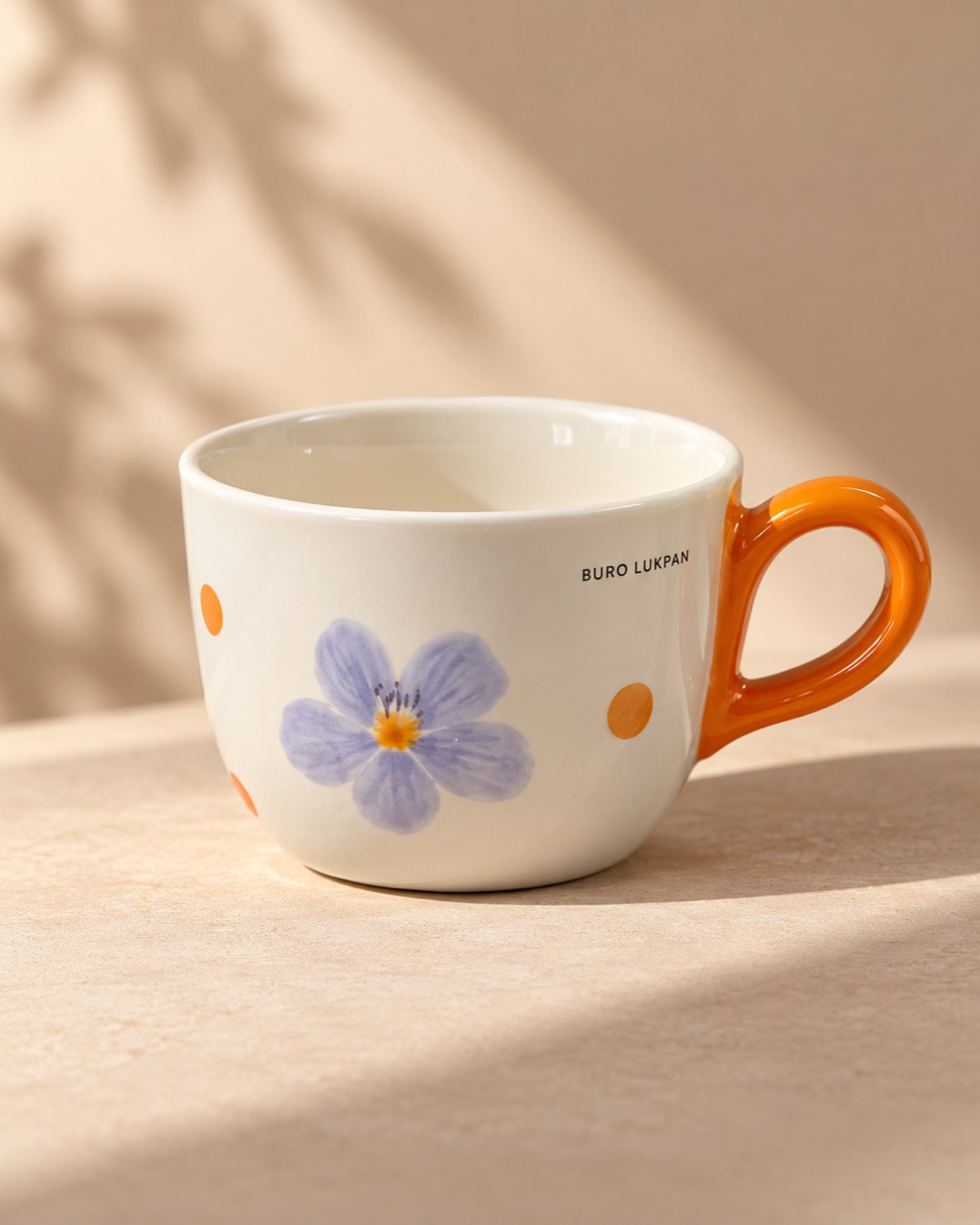 Mug with a violet flower and an orange handle: BURO LUKPAN product photograph